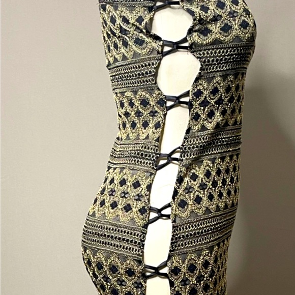 Women's Maxi Cut Out Dress High Slit Side Lace Up Spaghetti straps- Size Small - Picture 4 of 13